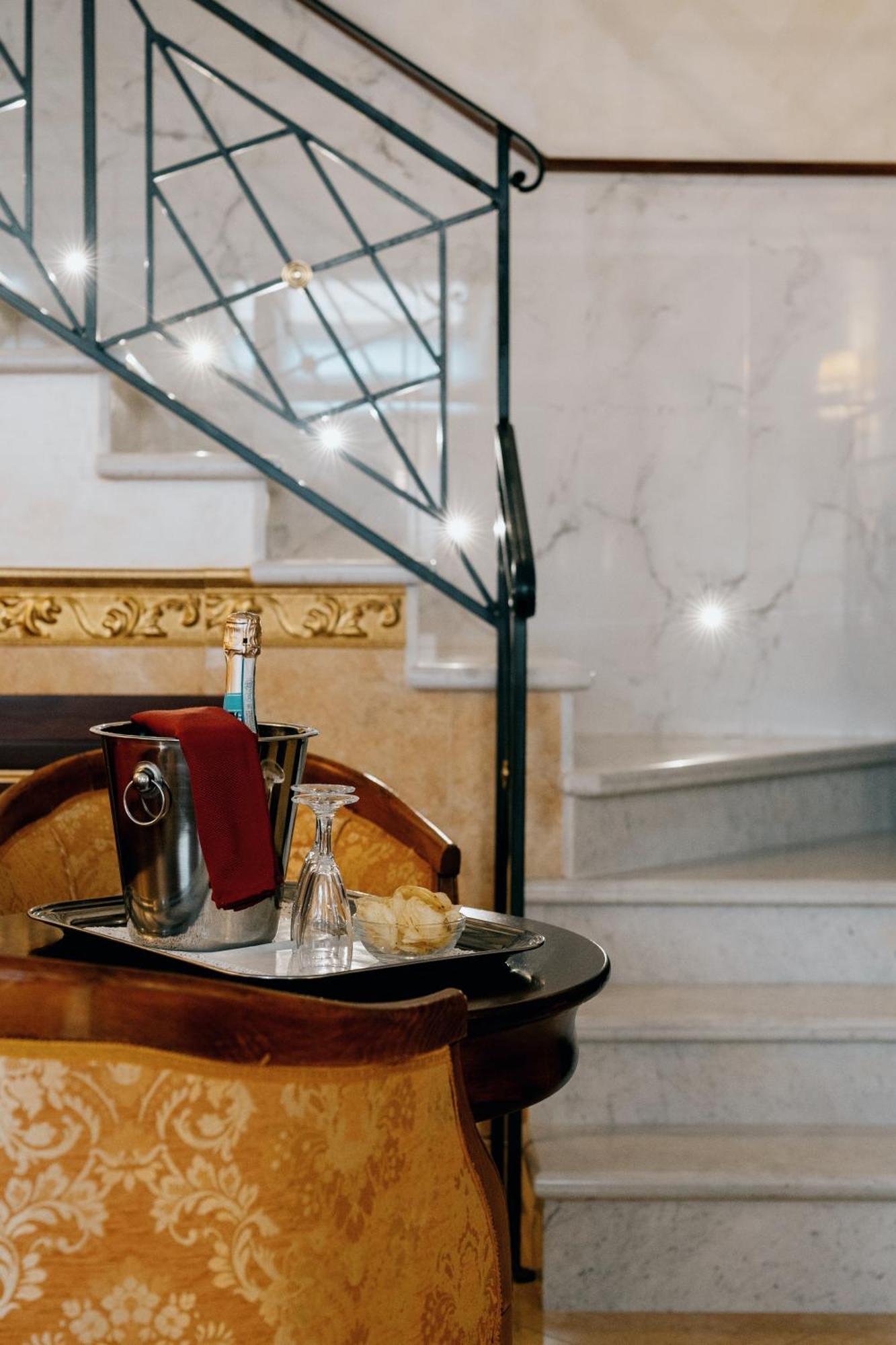 Hotel Pantheon Roma Esterno foto