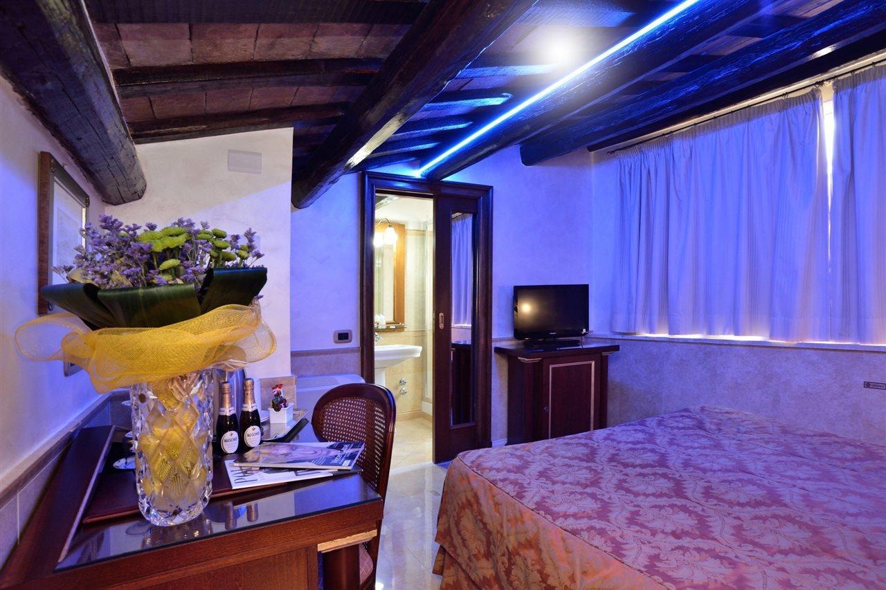 Hotel Pantheon Roma Esterno foto